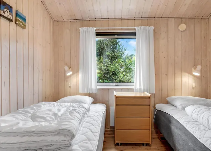 Nyaraló Nattergalen *