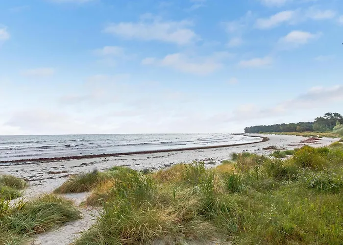 Nattergalen Feriehus Neksø